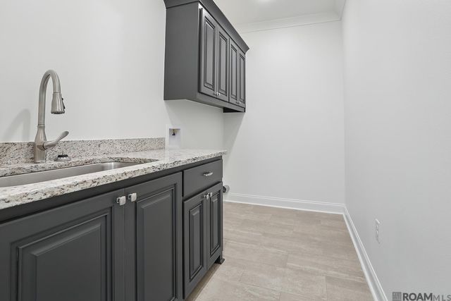 6112 Royal Palms Ct, Gonzales, LA 70737