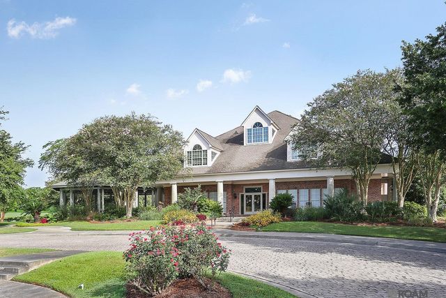 6112 Royal Palms Ct, Gonzales, LA 70737