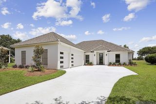 6112 Royal Palms Ct, Gonzales, LA 70737