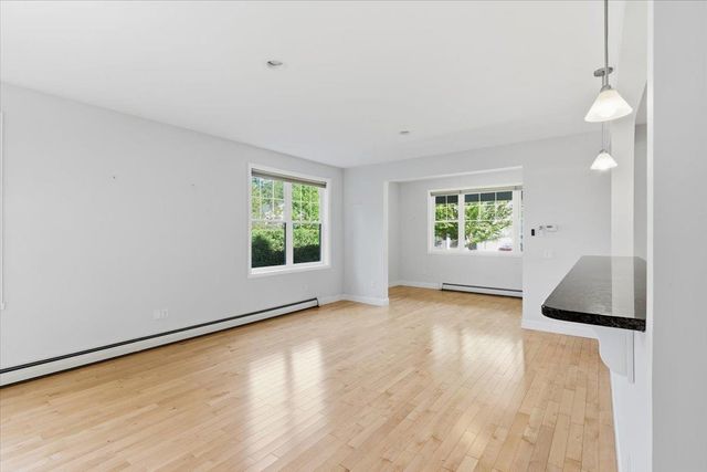 25 Staniford Farm Road, Burlington, VT 05408