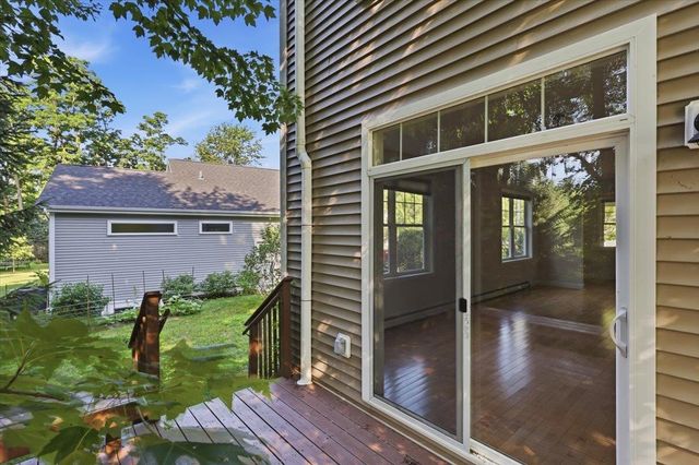 25 Staniford Farm Road, Burlington, VT 05408