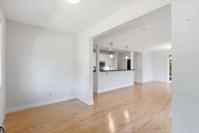 25 Staniford Farm Road, Burlington, VT 05408
