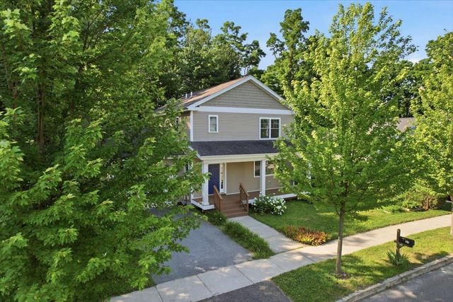 25 Staniford Farm Road, Burlington, VT 05408