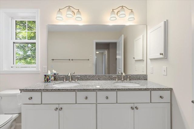 25 Staniford Farm Road, Burlington, VT 05408