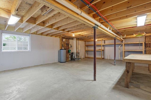 25 Staniford Farm Road, Burlington, VT 05408
