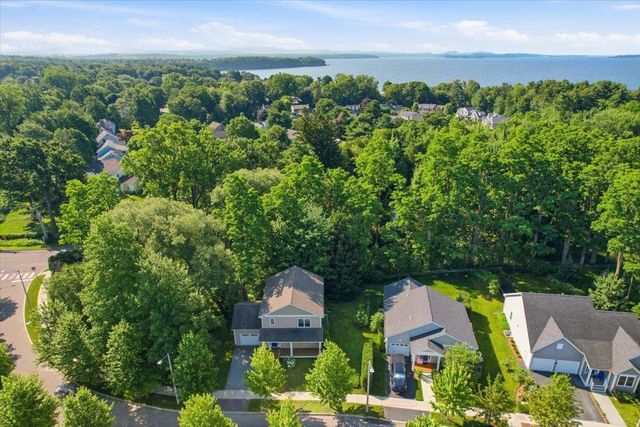 25 Staniford Farm Road, Burlington, VT 05408