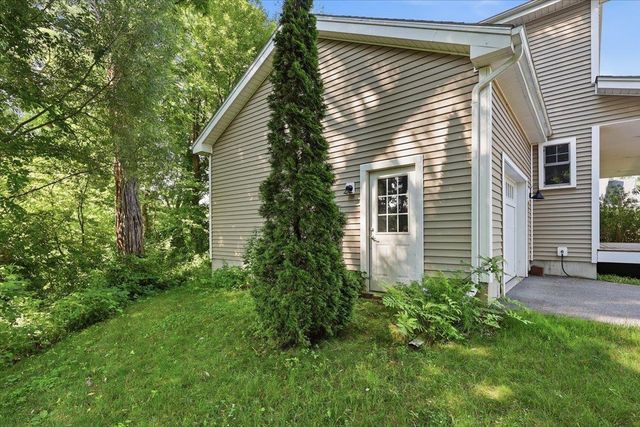 25 Staniford Farm Road, Burlington, VT 05408