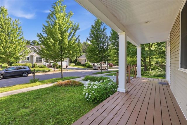 25 Staniford Farm Road, Burlington, VT 05408