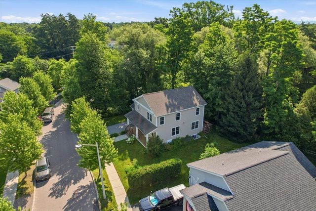 25 Staniford Farm Road, Burlington, VT 05408
