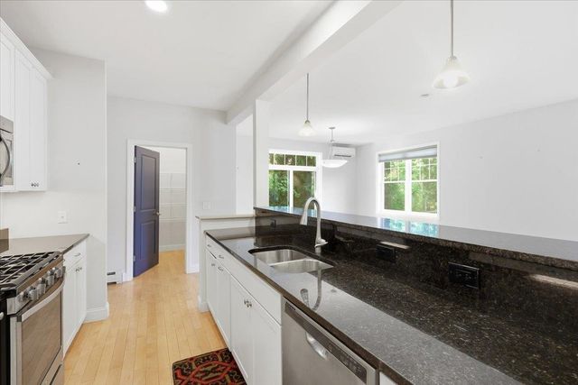 25 Staniford Farm Road, Burlington, VT 05408