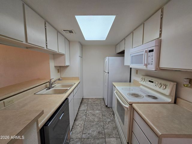 1111 E UNIVERSITY Drive 102, Tempe, AZ 85288