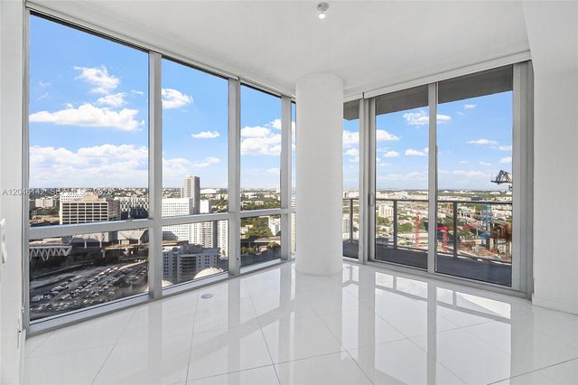 851 NE 1st Avenue 2802, Miami, FL 33132
