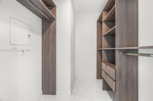 851 NE 1st Avenue 2802, Miami, FL 33132