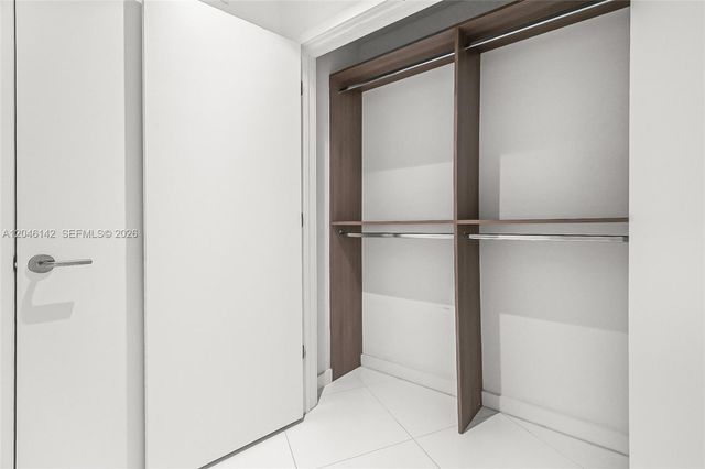 851 NE 1st Avenue 2802, Miami, FL 33132