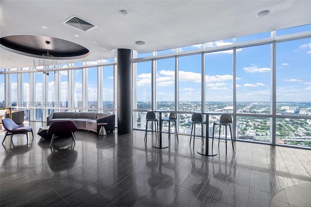 851 NE 1st Avenue 2802, Miami, FL 33132