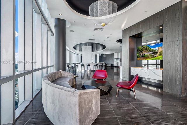 851 NE 1st Avenue 2802, Miami, FL 33132