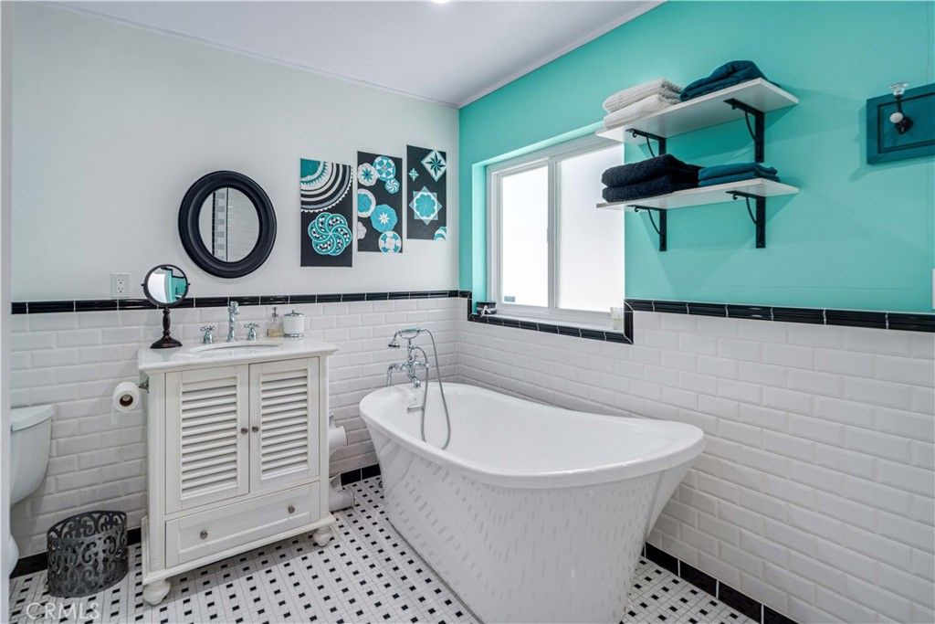 Image 28 of property listing at 7305 Verdugo Crestline, Tujunga, CA 91042