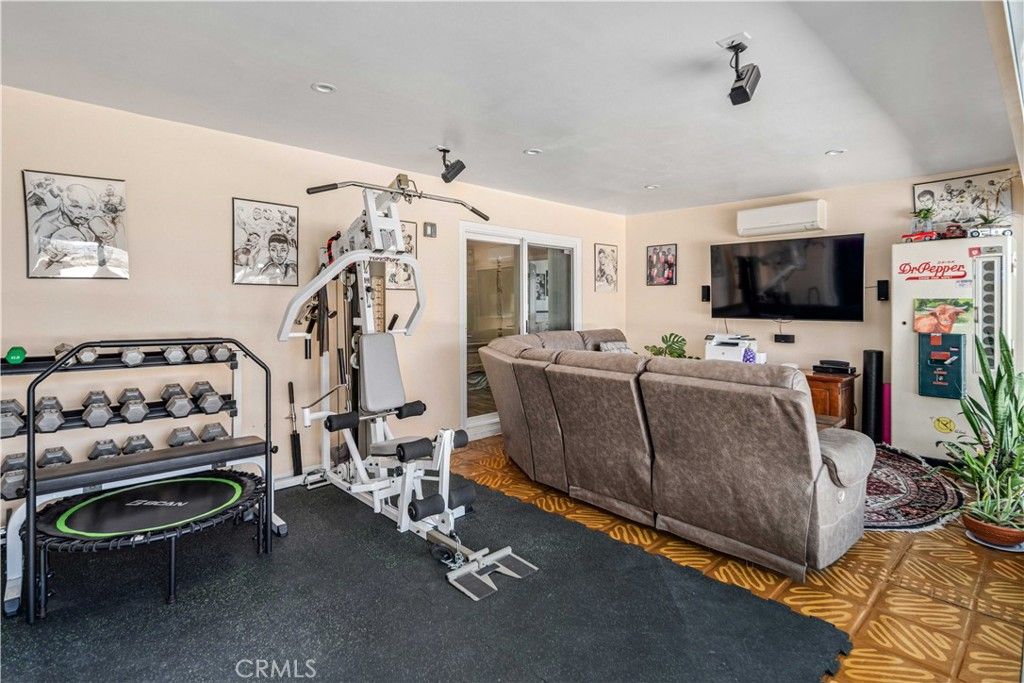 Image 35 of property listing at 7305 Verdugo Crestline, Tujunga, CA 91042