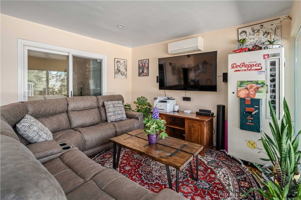 Image 36 of property listing at 7305 Verdugo Crestline, Tujunga, CA 91042