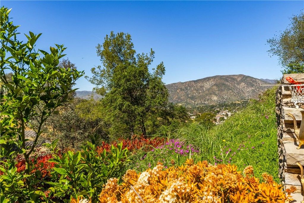 Image 45 of property listing at 7305 Verdugo Crestline, Tujunga, CA 91042