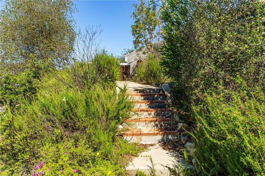 Image 48 of property listing at 7305 Verdugo Crestline, Tujunga, CA 91042