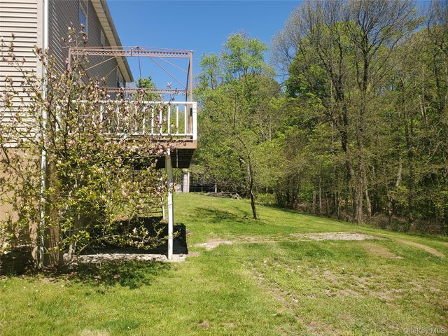 34 Fire Tower Road, Bloomingburg, NY 12721