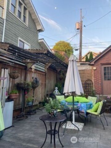 610 N Stadium Way, Tacoma, WA 98403