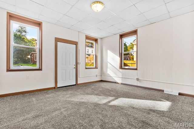 105 S 8th Street, Belleville, IL 62220