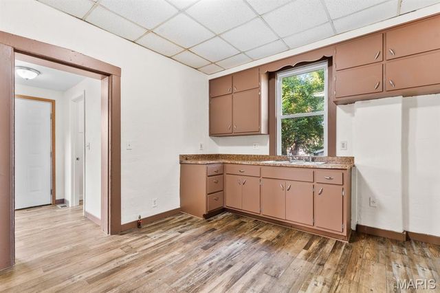 105 S 8th Street, Belleville, IL 62220