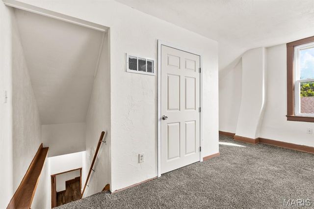 105 S 8th Street, Belleville, IL 62220