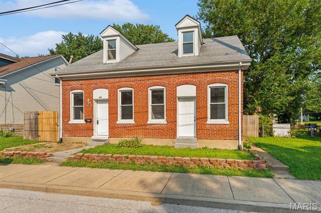 105 S 8th Street, Belleville, IL 62220