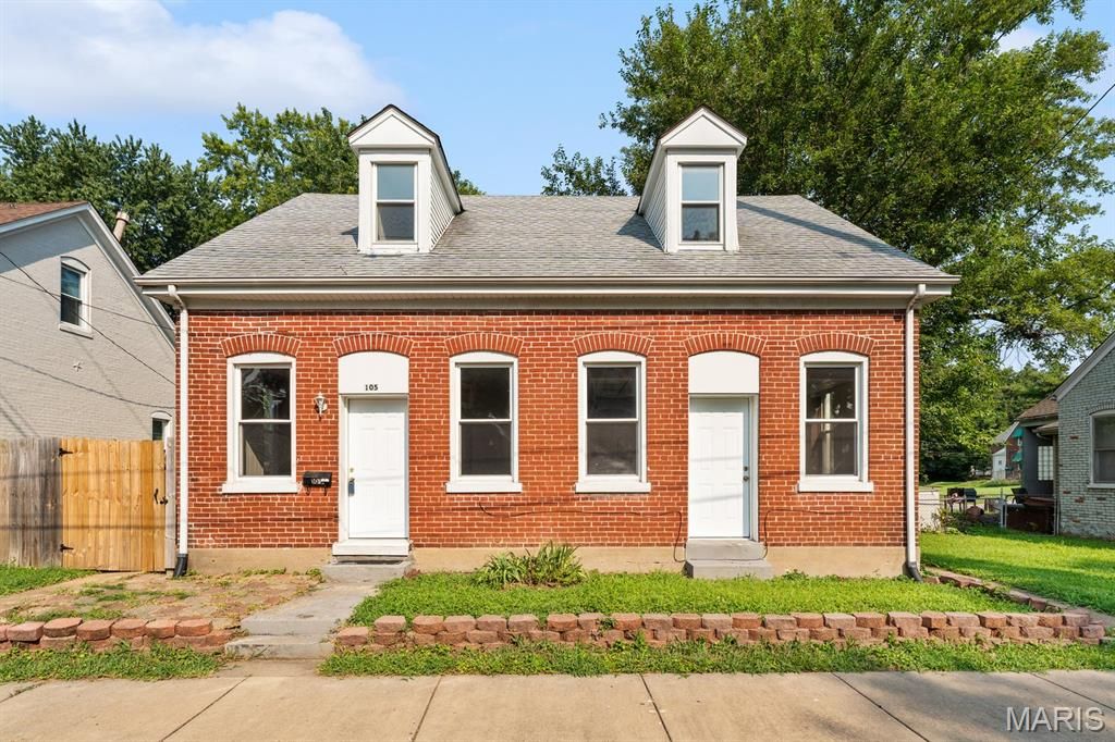 105 S 8th Street, Belleville, IL 62220