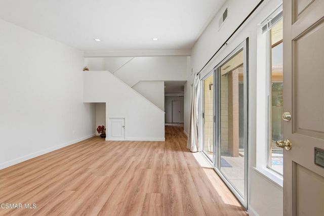10432 Larwin Avenue, Chatsworth, CA 91311