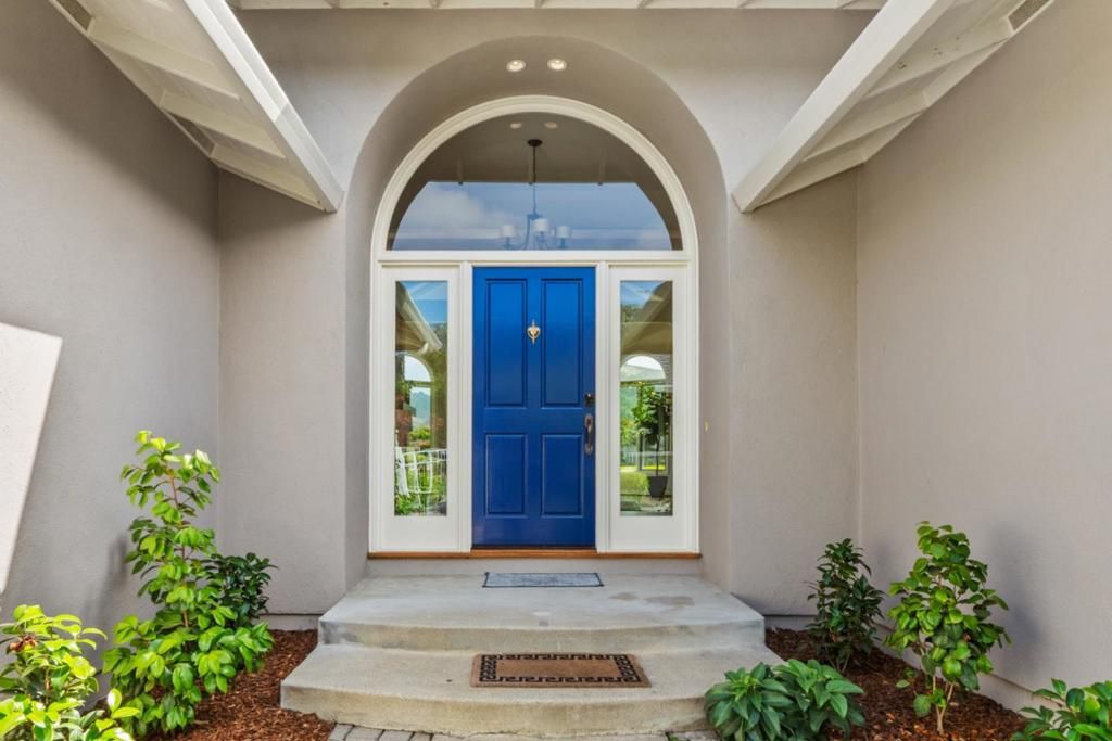 Image 4 of property listing at 7011 Valley Greens Circle, Carmel Valley, CA 93923