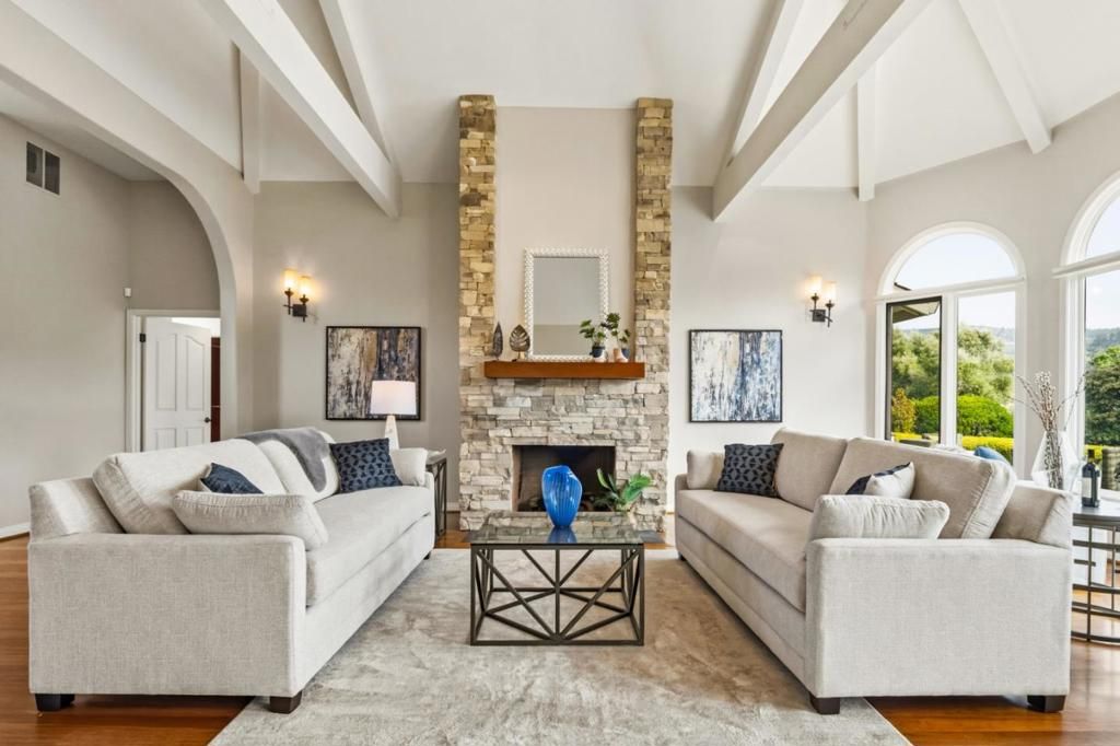 Image 8 of property listing at 7011 Valley Greens Circle, Carmel Valley, CA 93923