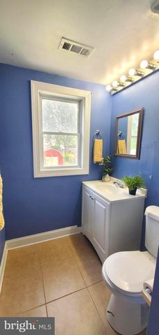 211 LAKE RD, Pasadena, MD 21122