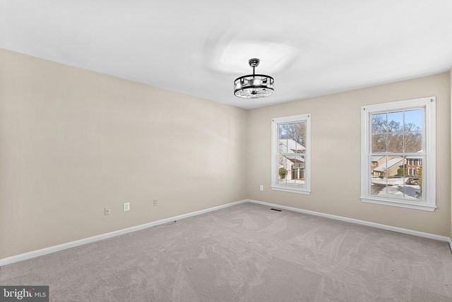 5 GRISWOLD CT, Sterling, VA 20165