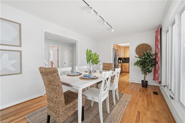 211 86th ST F, Virginia Beach, VA 23451