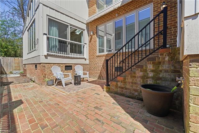 211 86th ST F, Virginia Beach, VA 23451