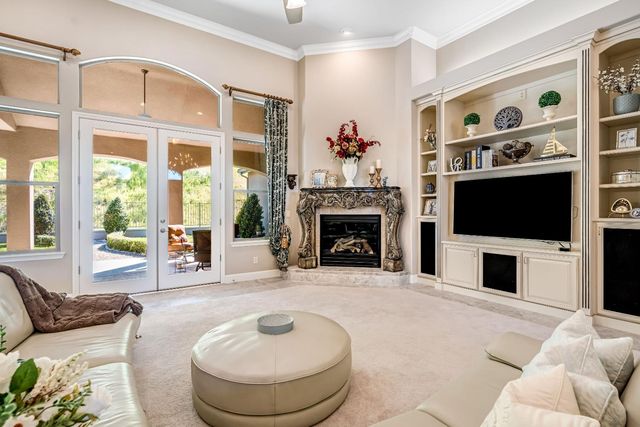 21844 Fairway Oaks Lane, Friant, CA 93626