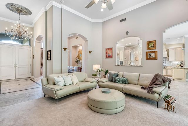 21844 Fairway Oaks Lane, Friant, CA 93626