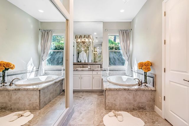 21844 Fairway Oaks Lane, Friant, CA 93626