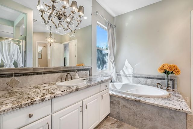 21844 Fairway Oaks Lane, Friant, CA 93626