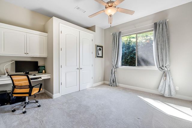 21844 Fairway Oaks Lane, Friant, CA 93626