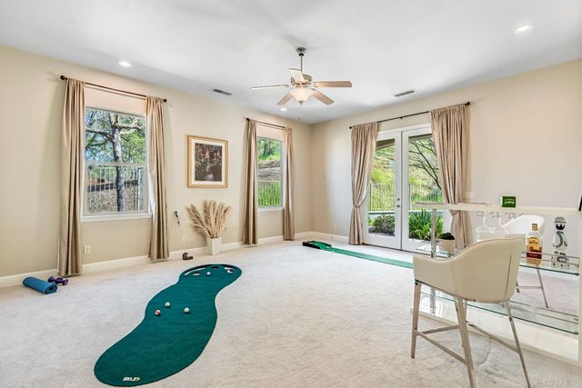 21844 Fairway Oaks Lane, Friant, CA 93626