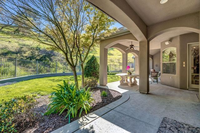 21844 Fairway Oaks Lane, Friant, CA 93626