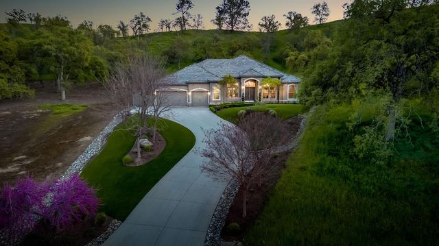 21844 Fairway Oaks Lane, Friant, CA 93626