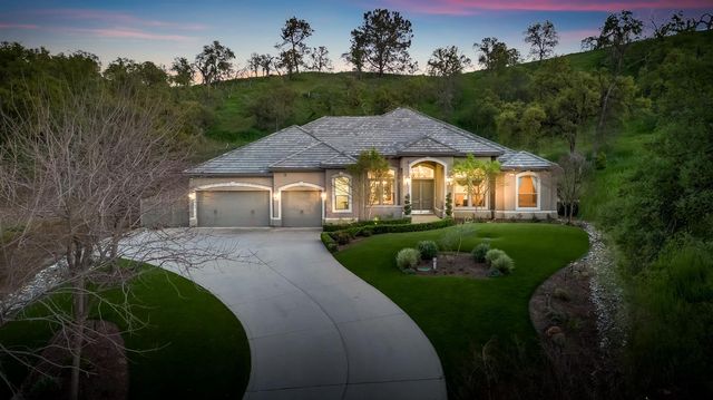 21844 Fairway Oaks Lane, Friant, CA 93626