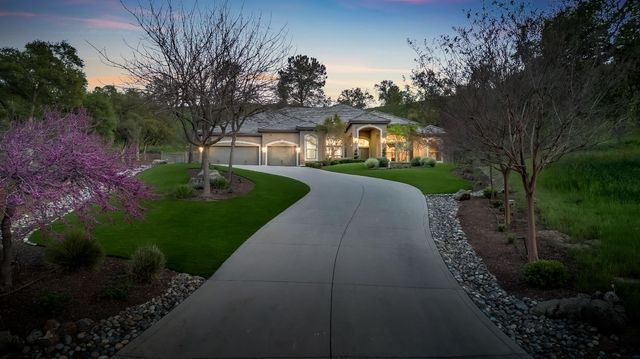 21844 Fairway Oaks Lane, Friant, CA 93626