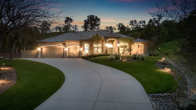 21844 Fairway Oaks Lane, Friant, CA 93626